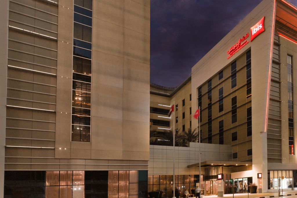 Ibis Mall Avenue Дубай Экстерьер фото
